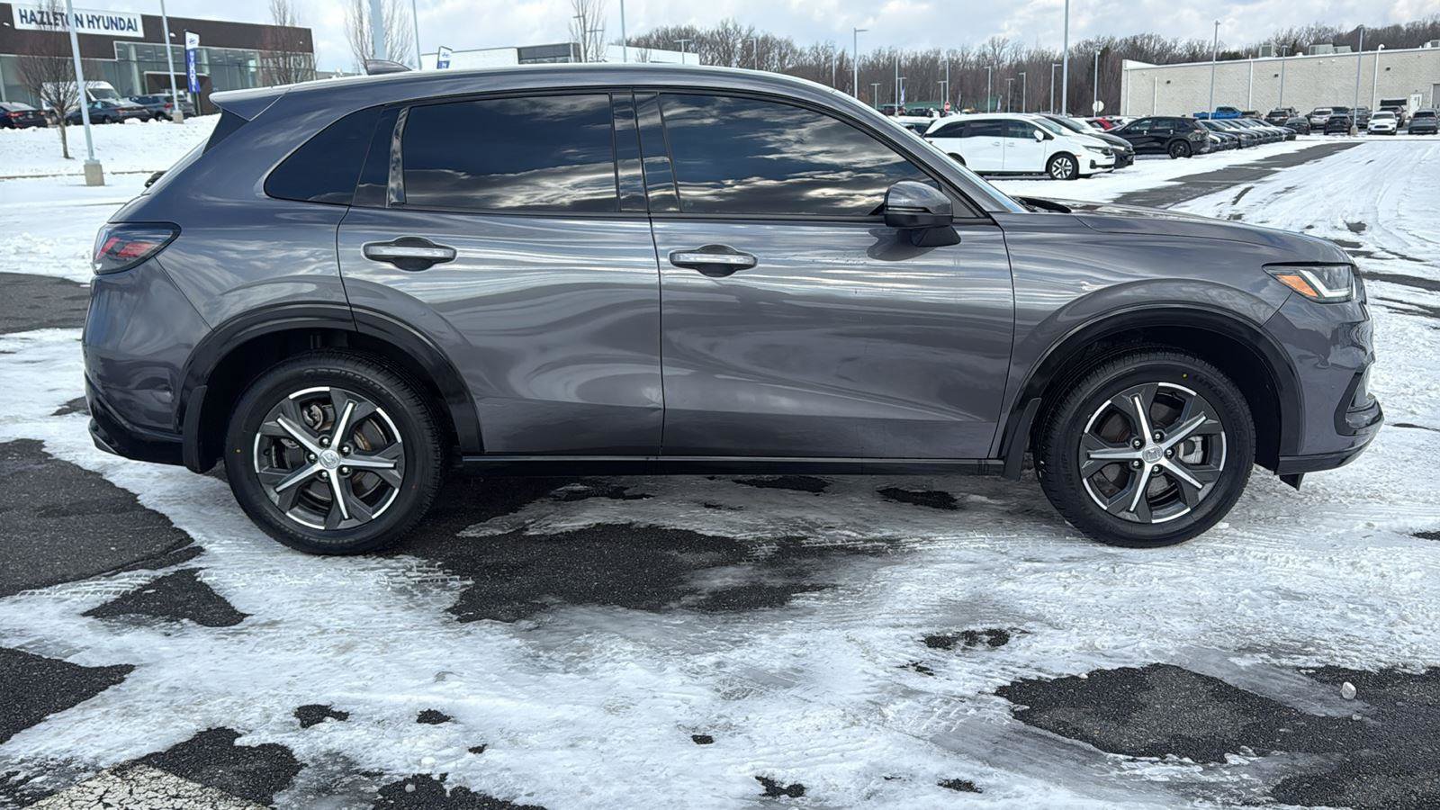 Used 2024 Honda HR-V EX-L image 4