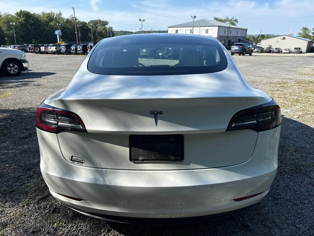 Used 2020 Tesla Model 3 Standard Range RWD image 6