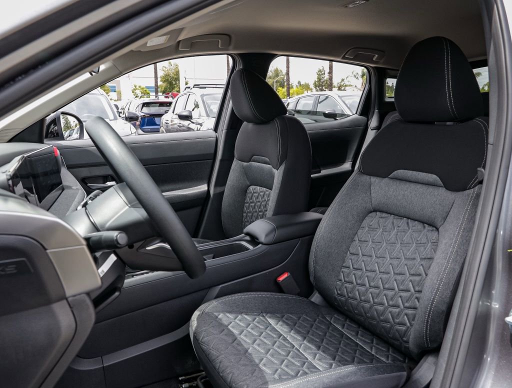 New 2026 Nissan Kicks SV FWD image 16