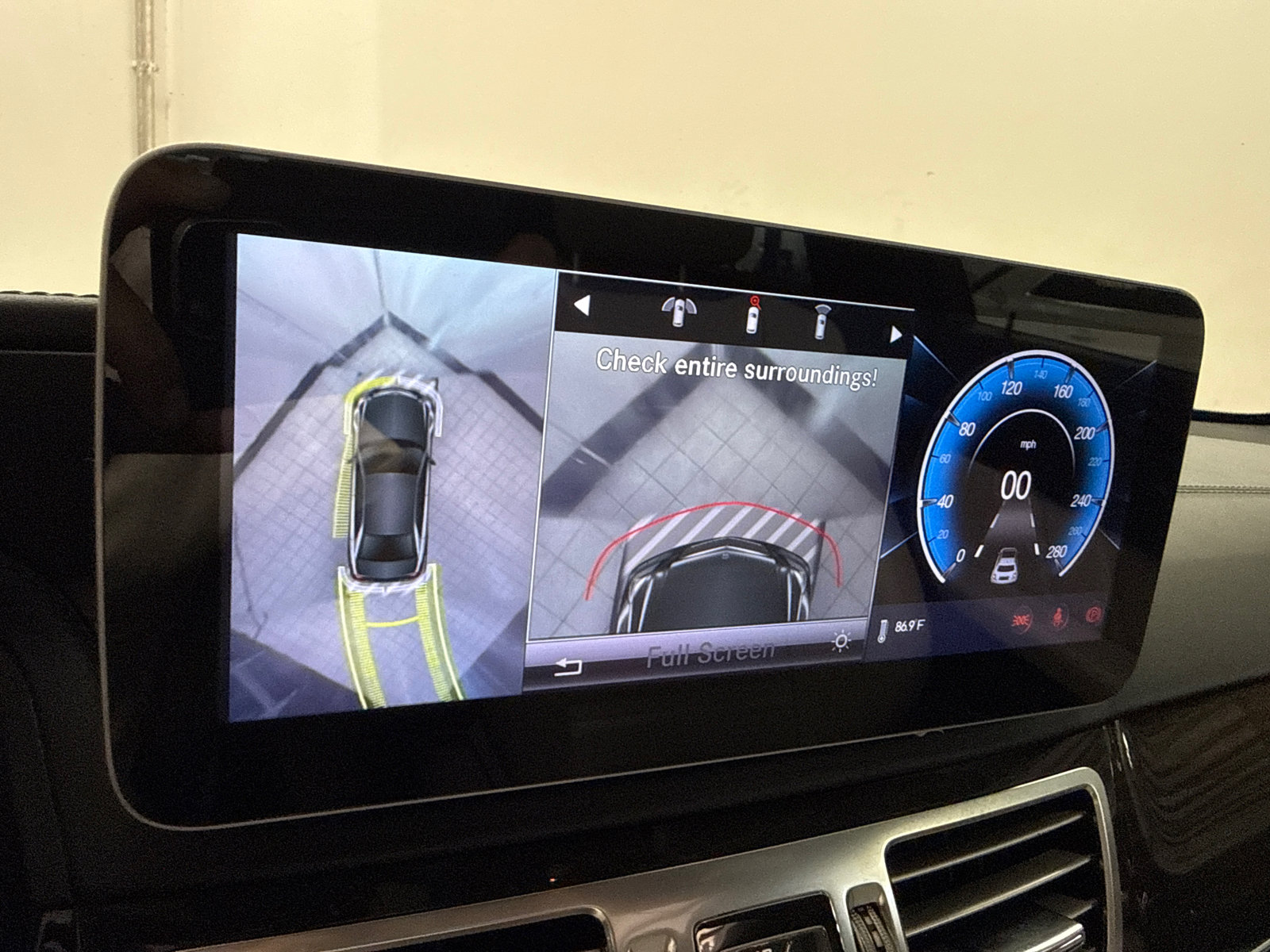 Used 2014 Mercedes-Benz E 63 AMG 4MATIC Sedan image 24