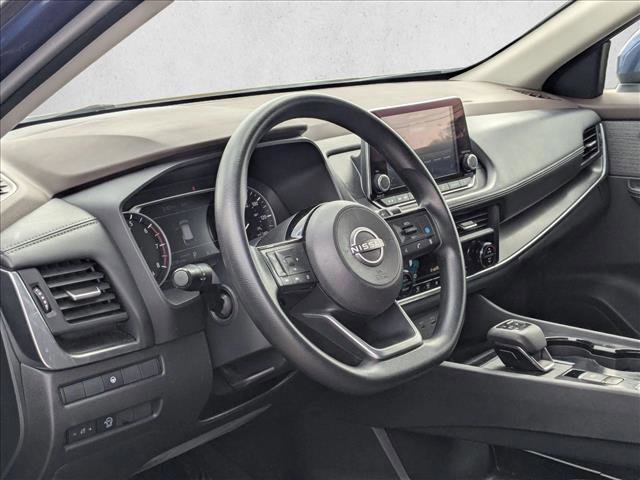 Used 2023 Nissan Rogue SV image 10