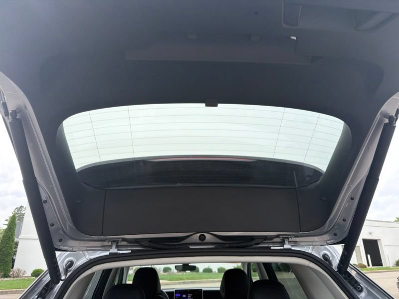 Used 2025 Volkswagen Tiguan SE AWD/4WD image 13