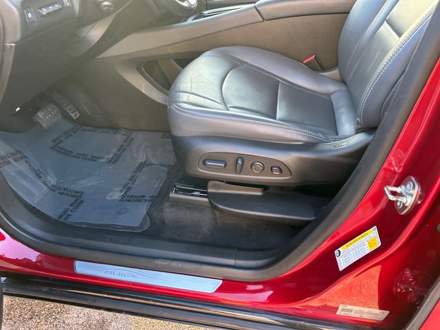 Used 2024 Buick Enclave Premium image 33