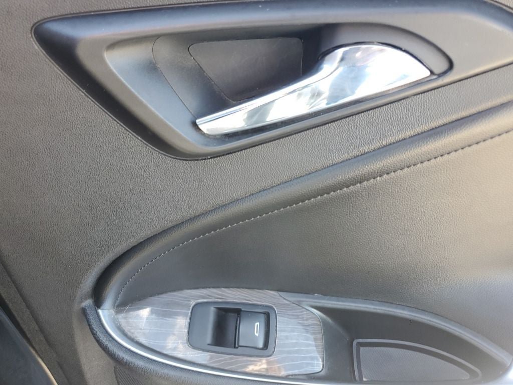 Used 2016 Chevrolet Malibu Premier w/ Driver Confidence Package FWD image 50