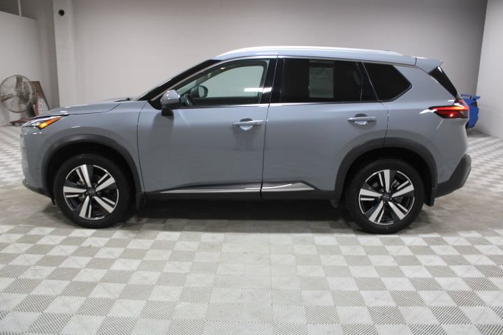 Used 2023 Nissan Rogue SL w/ SL Premium Package image 8