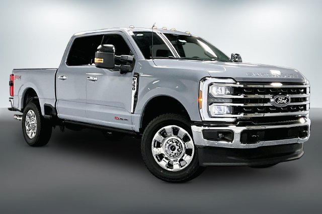New 2027 Ford F350 Lariat w/ Lariat Ultimate Package