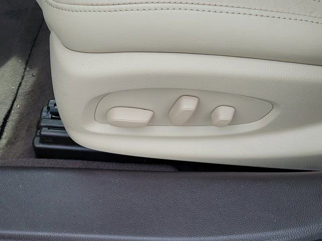 Used 2014 Buick LaCrosse Premium w/ Driver Confidence Package image 18