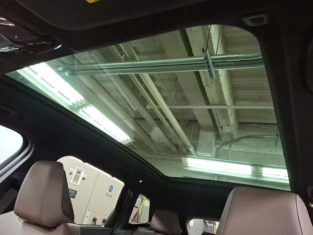 Used 2025 BMW X3 M50 w/ Premium Package image 12