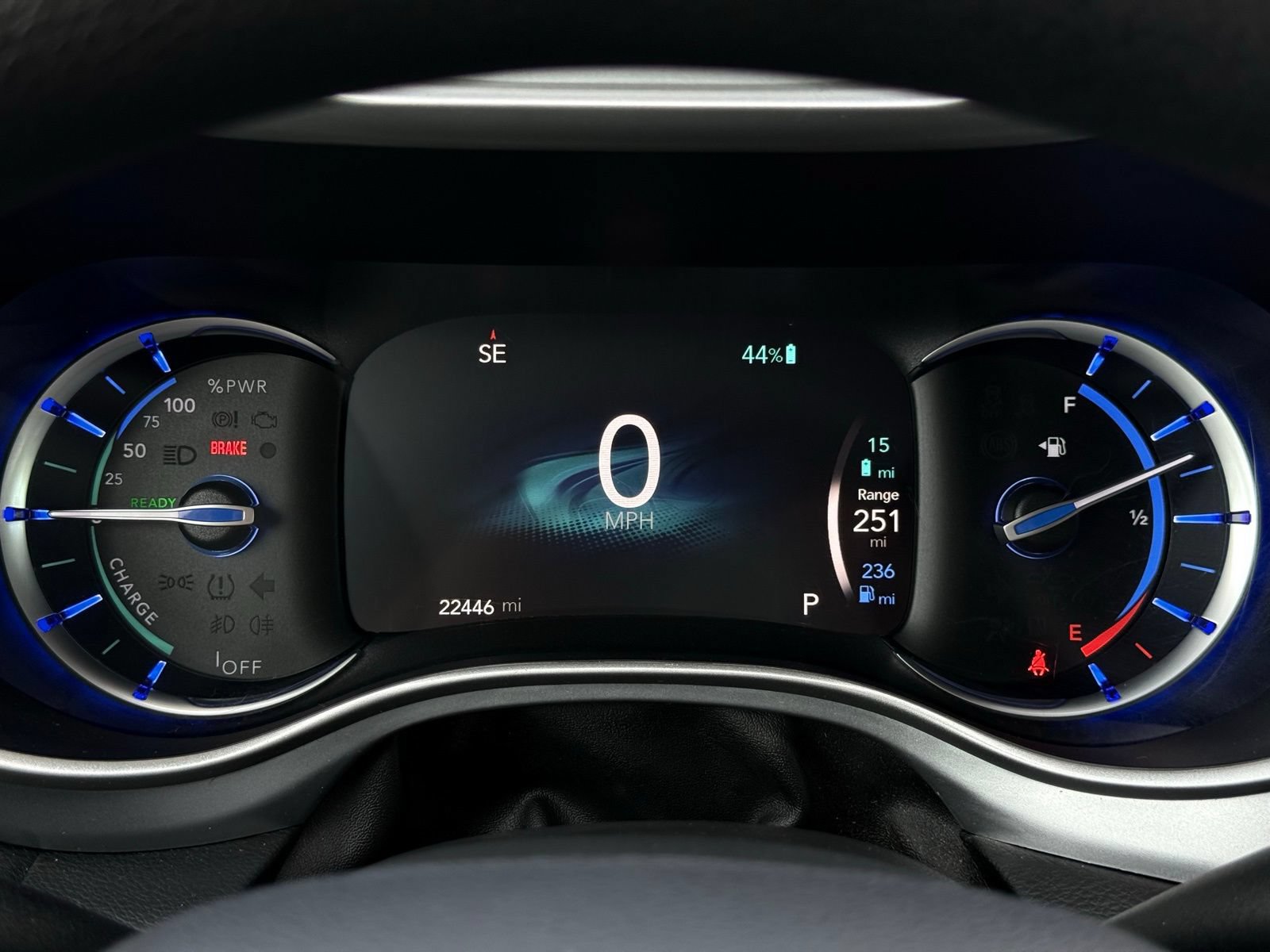 Used 2018 Chrysler Pacifica Touring Plus FWD image 33