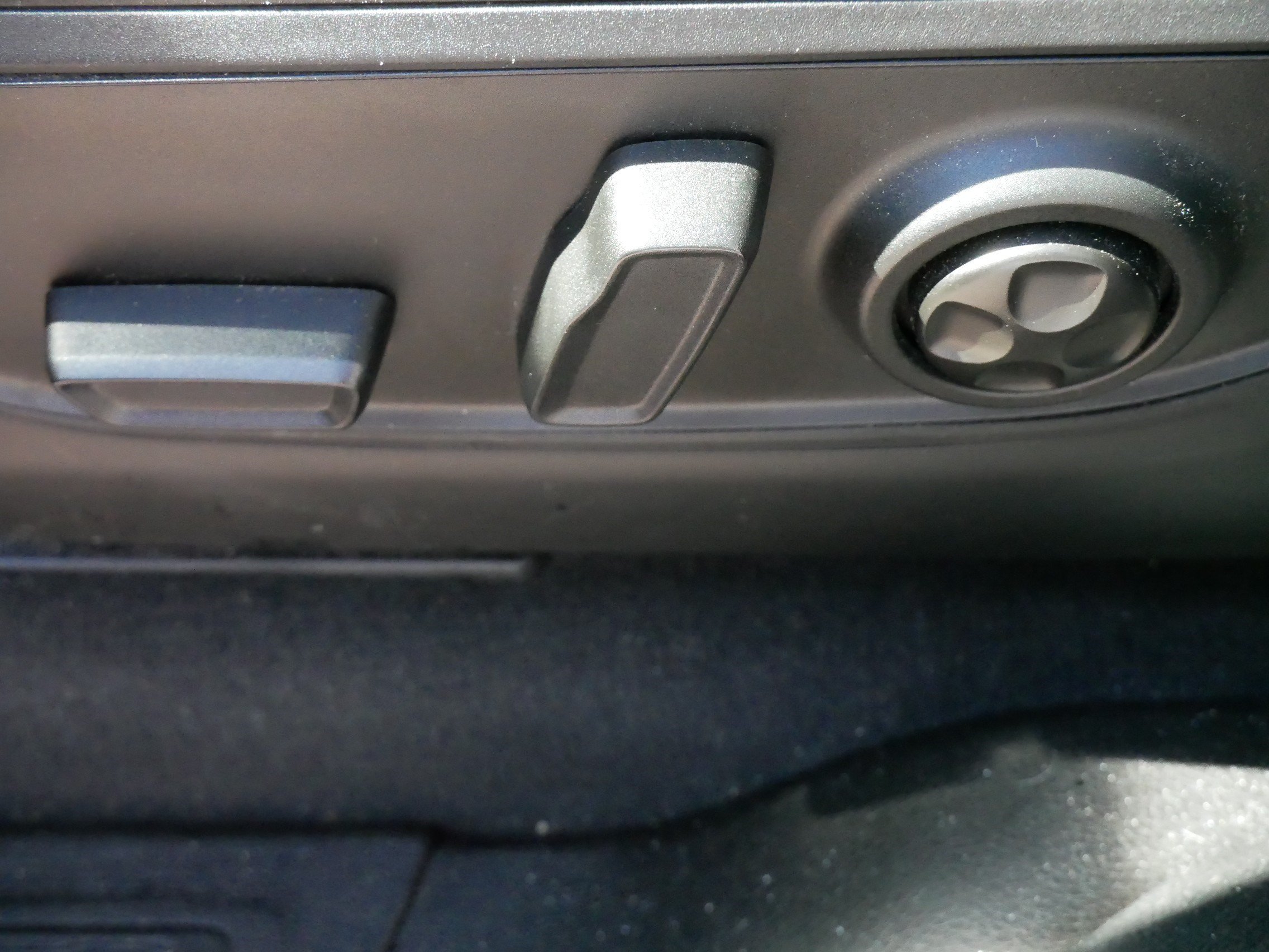 Used 2023 Jeep Grand Cherokee Altitude AWD/4WD image 21