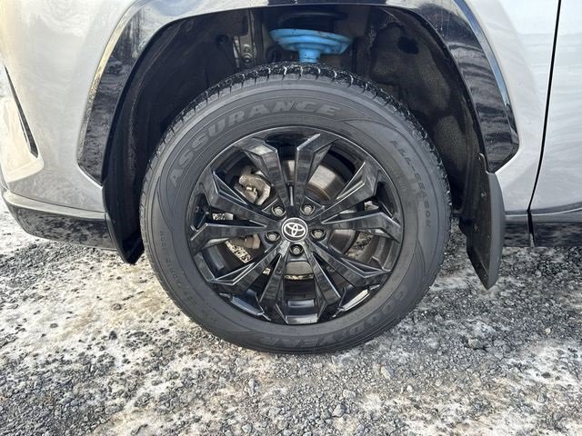 Used 2022 Toyota RAV4 SE image 33