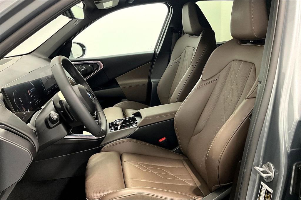 Used 2025 BMW X3 xDrive30i w/ Premium Package image 34