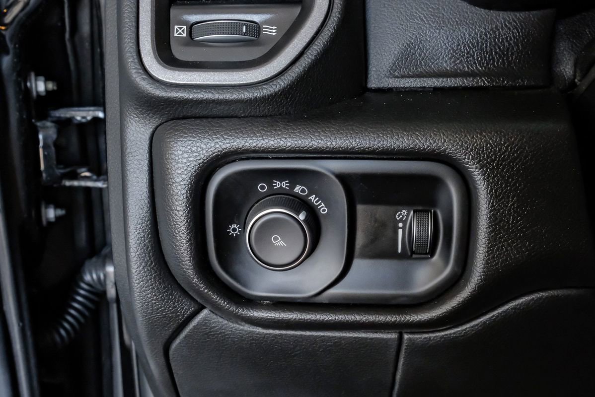 Used 2022 RAM 3500 Tradesman image 27