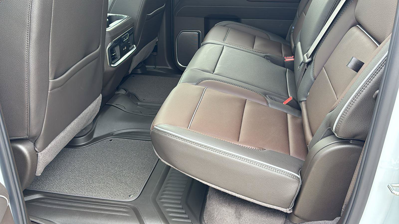 New 2026 GMC Sierra 1500 Denali AWD/4WD image 18