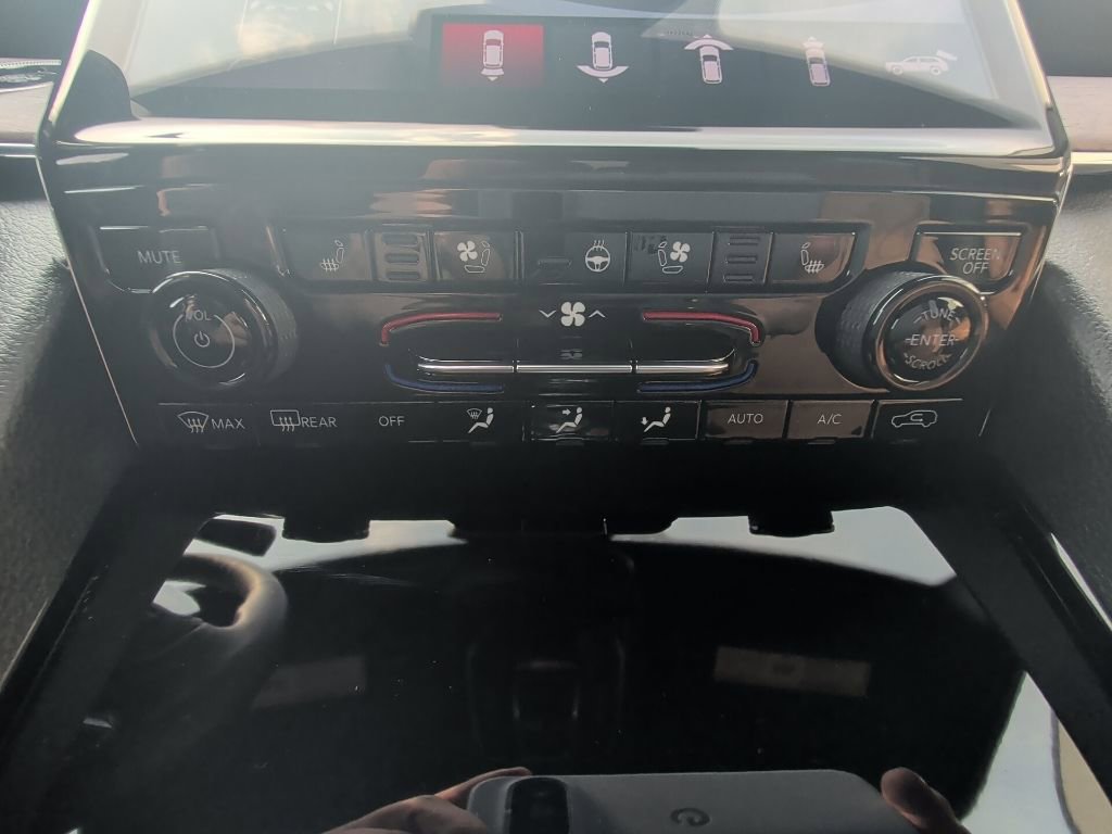 Certified 2024 Jeep Grand Cherokee Summit AWD/4WD image 23