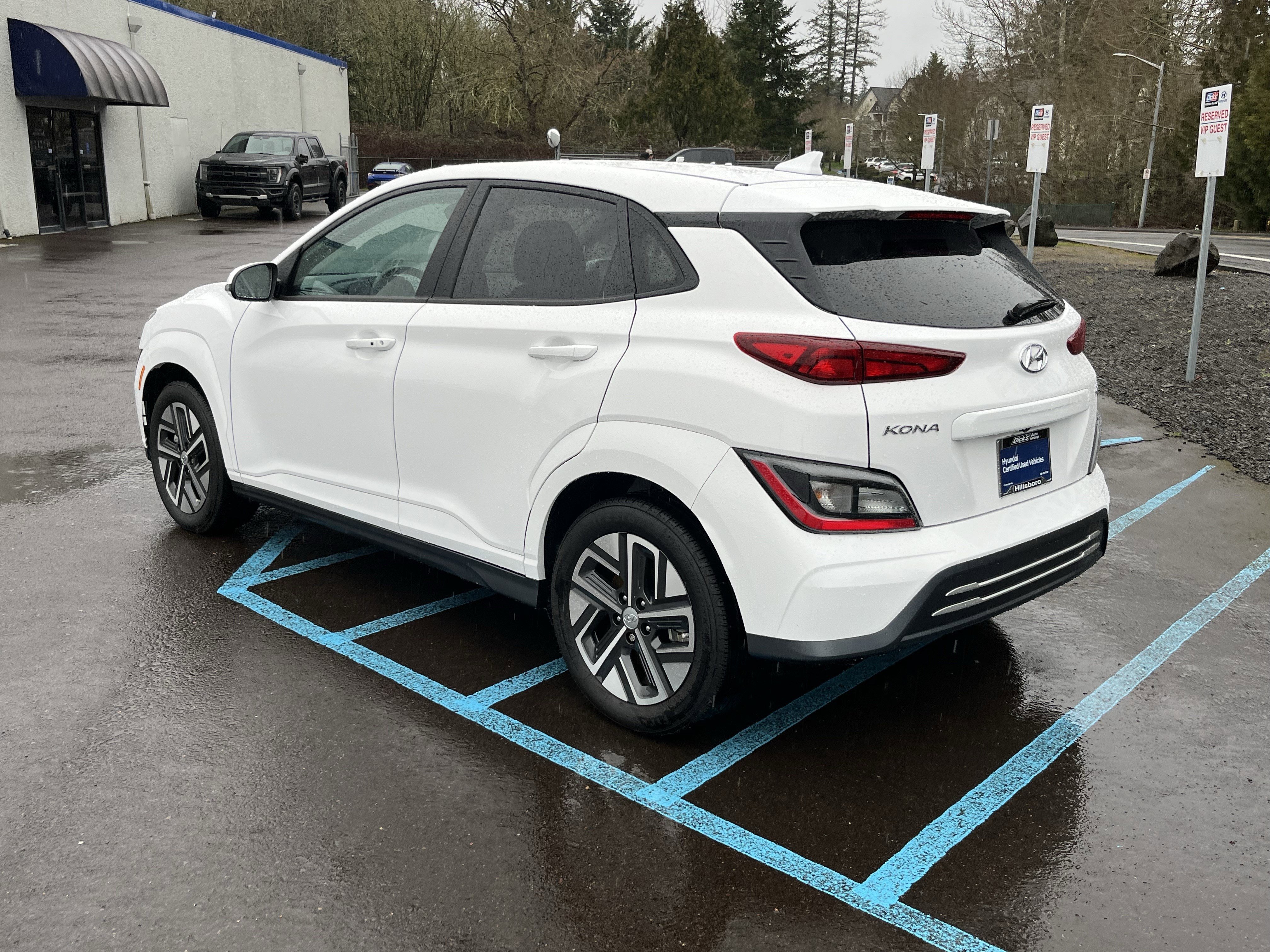 Certified 2023 Hyundai Kona SE image 3