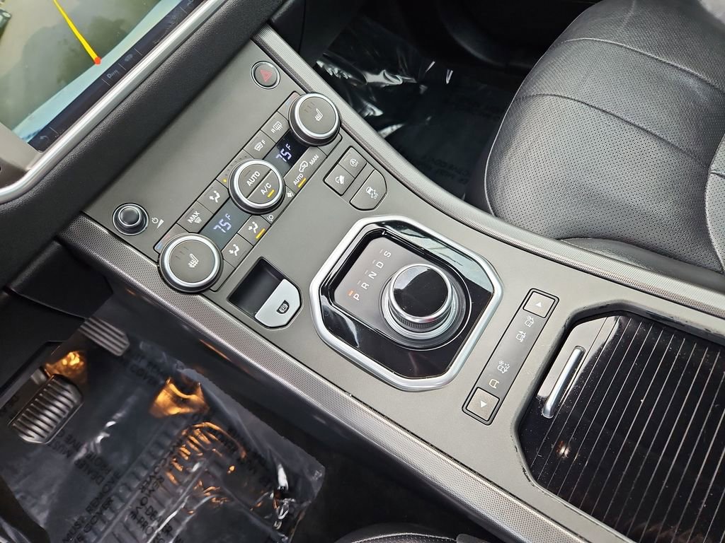 Used 2019 Land Rover Range Rover Evoque image 19