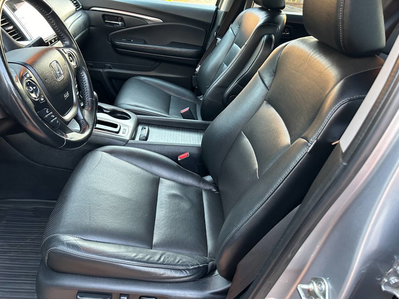 Used 2017 Honda Ridgeline RTL-T image 28