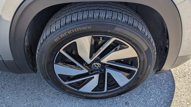 Used 2024 Volkswagen Atlas SE image 15