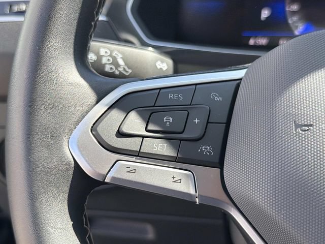 Certified 2023 Volkswagen Tiguan SE FWD image 15