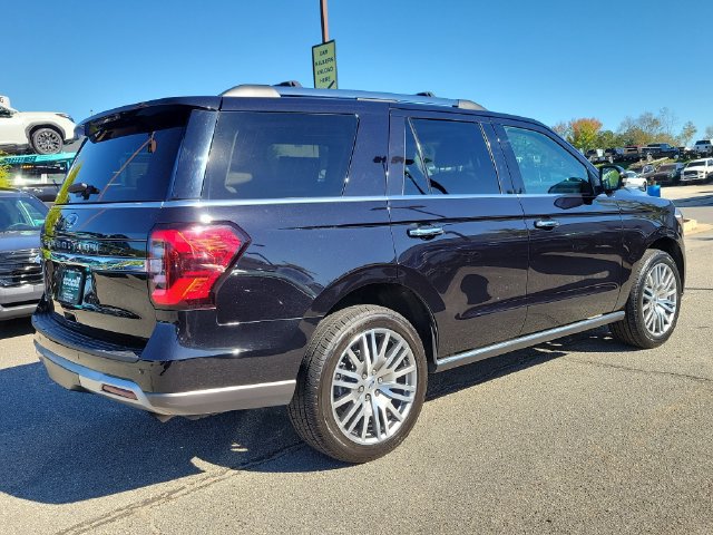 Used 2023 Ford Expedition Limited RWD image 6