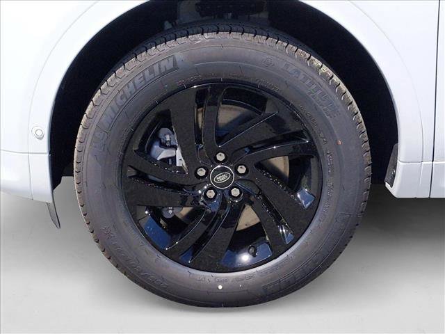 New 2025 Land Rover Discovery Sport S image 10