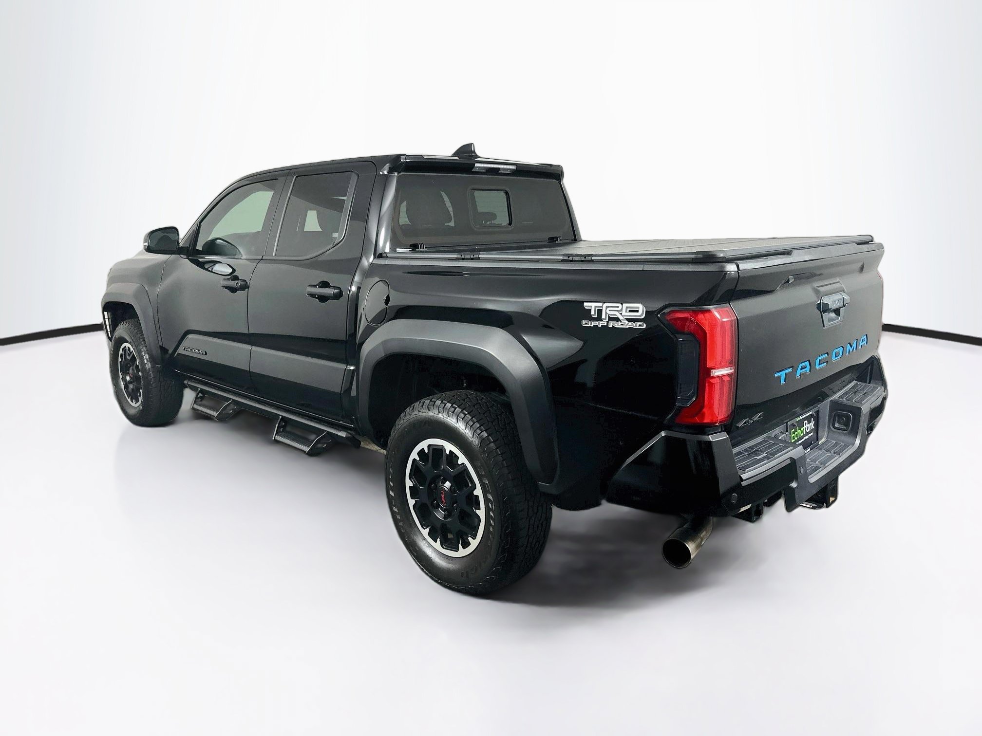 Used 2024 Toyota Tacoma TRD Off-Road w/ TRD Off Road Upgrade Package AWD/4WD image 5