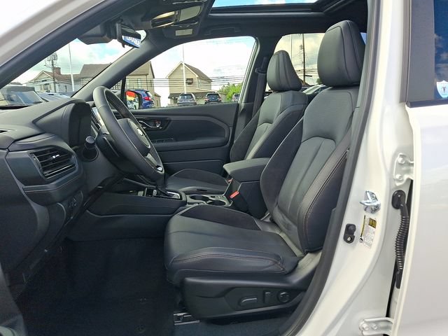 Used 2025 Subaru Forester Touring AWD/4WD image 15