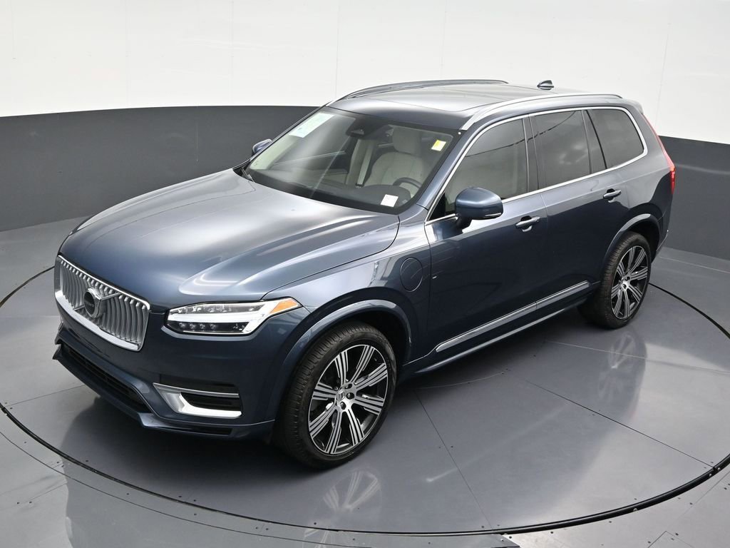 Certified 2025 Volvo XC90 T8 Core w/ Protection Package image 16