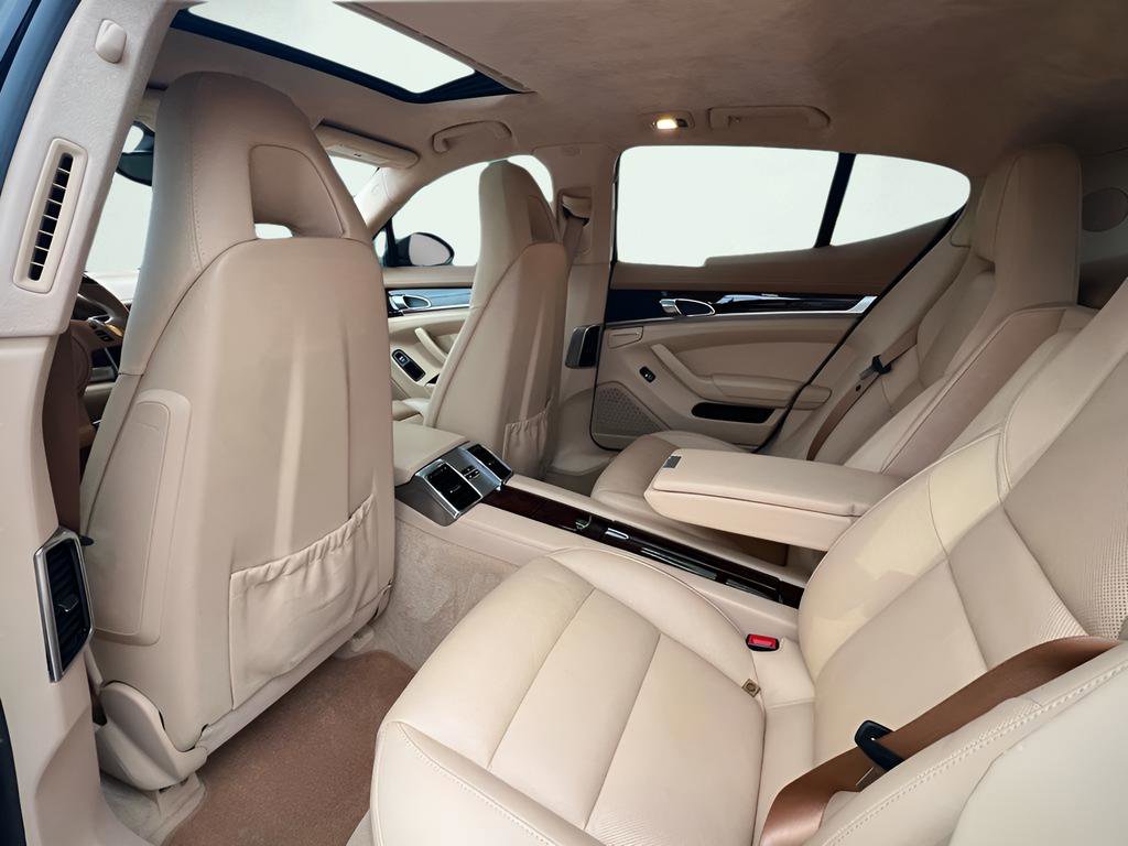 Used 2012 Porsche Panamera Turbo image 17