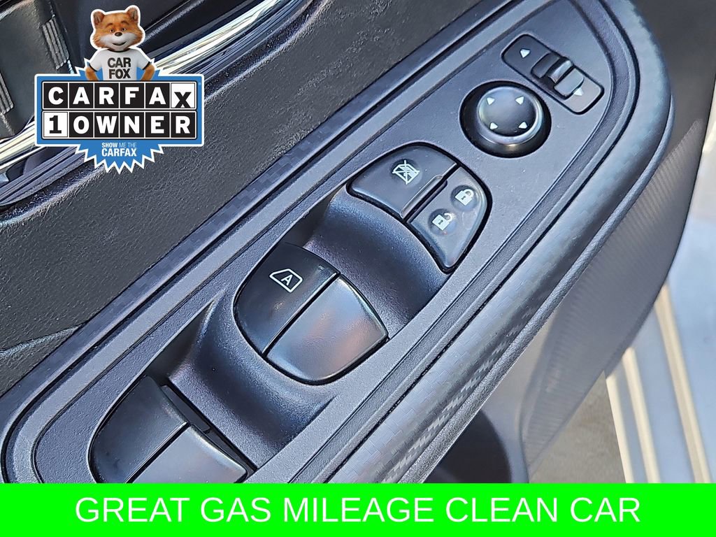 Used 2023 Nissan Versa SV image 16