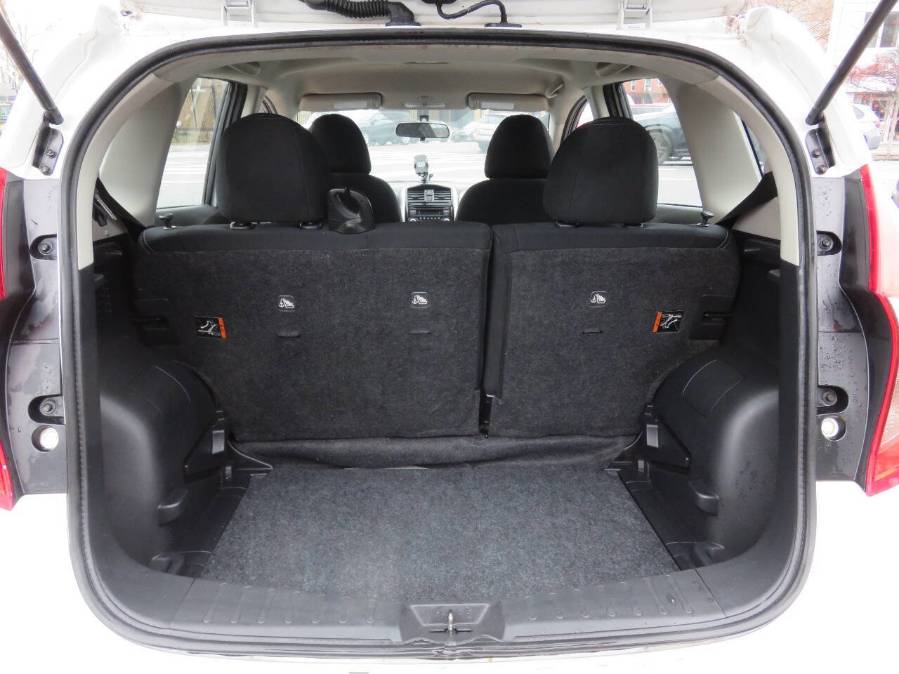 Used 2015 Nissan Versa Note SV image 20