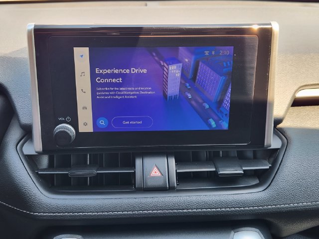 Used 2024 Toyota RAV4 LE FWD image 17