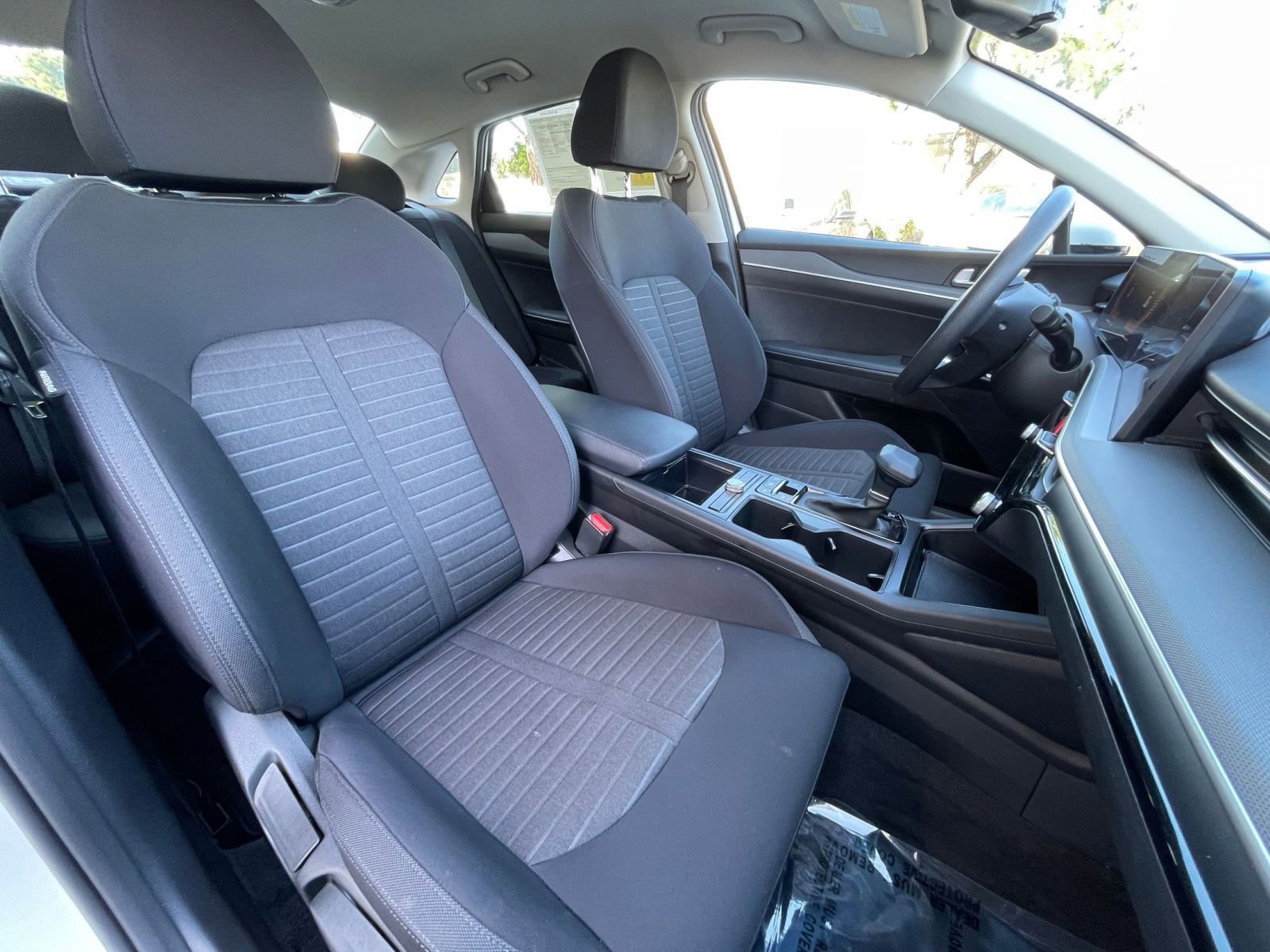 Used 2025 Kia K5 LXS image 37