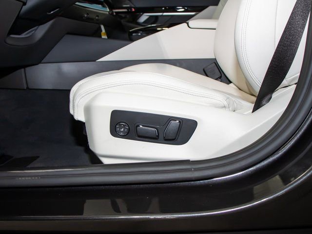 Used 2026 BMW 530i xDrive image 15