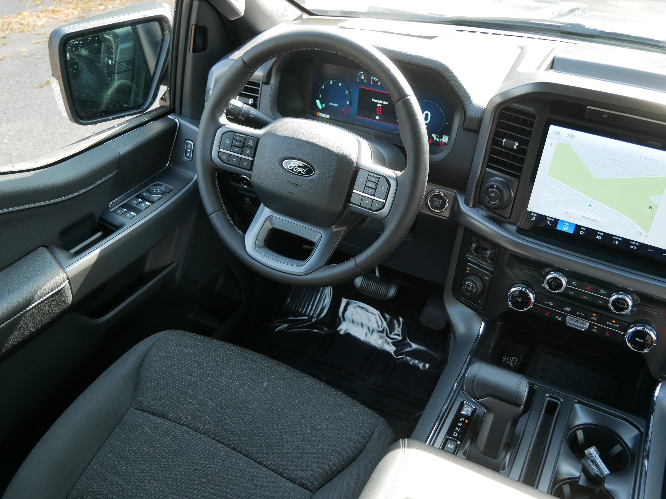 New 2025 Ford F150 XLT w/ Equipment Group 302A MID image 9