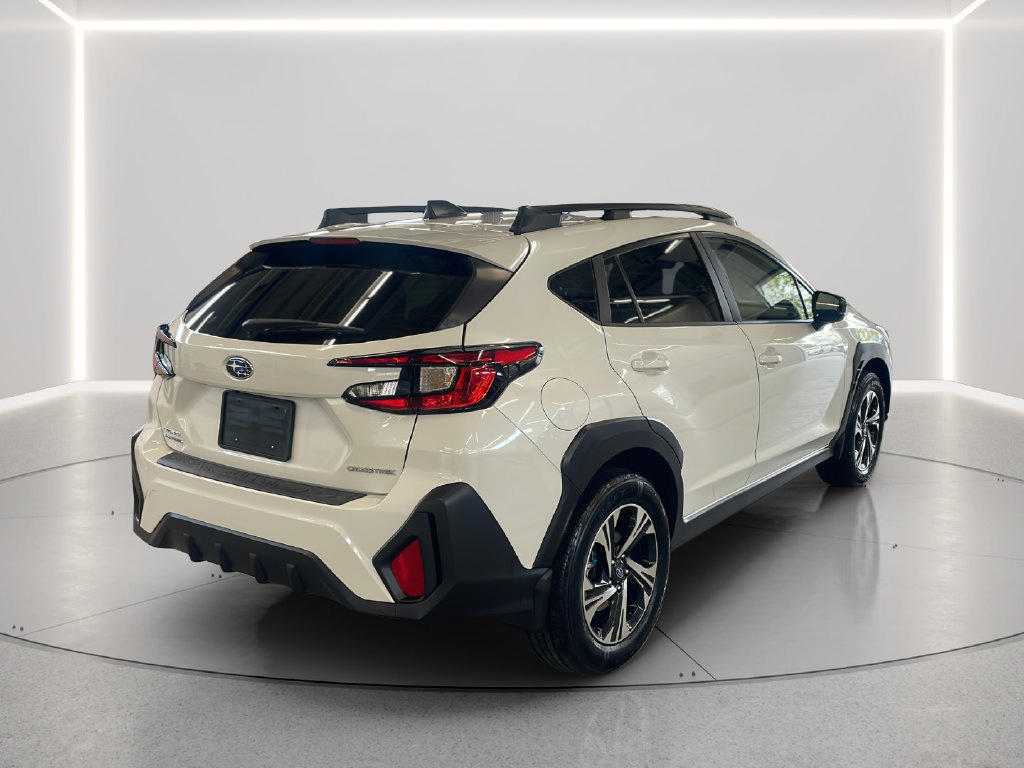 Used 2024 Subaru Crosstrek 2.0i Premium AWD/4WD image 6