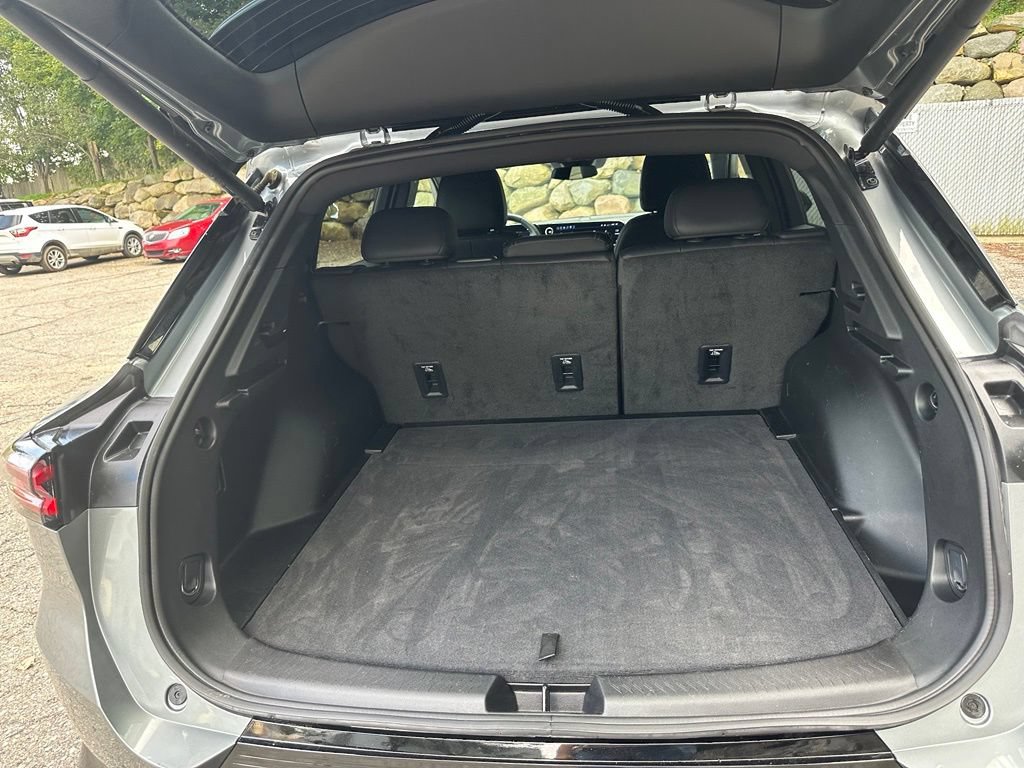 Certified 2024 Chevrolet Equinox EV LT FWD image 25