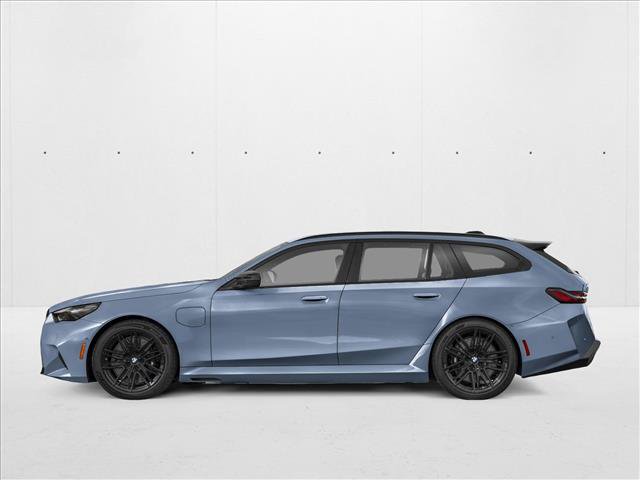 New 2027 BMW M5 Touring AWD/4WD image 3