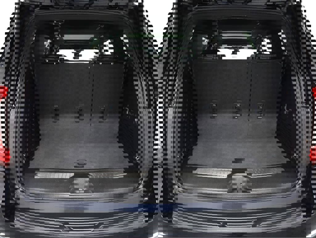 Used 2023 GMC Yukon Denali image 30