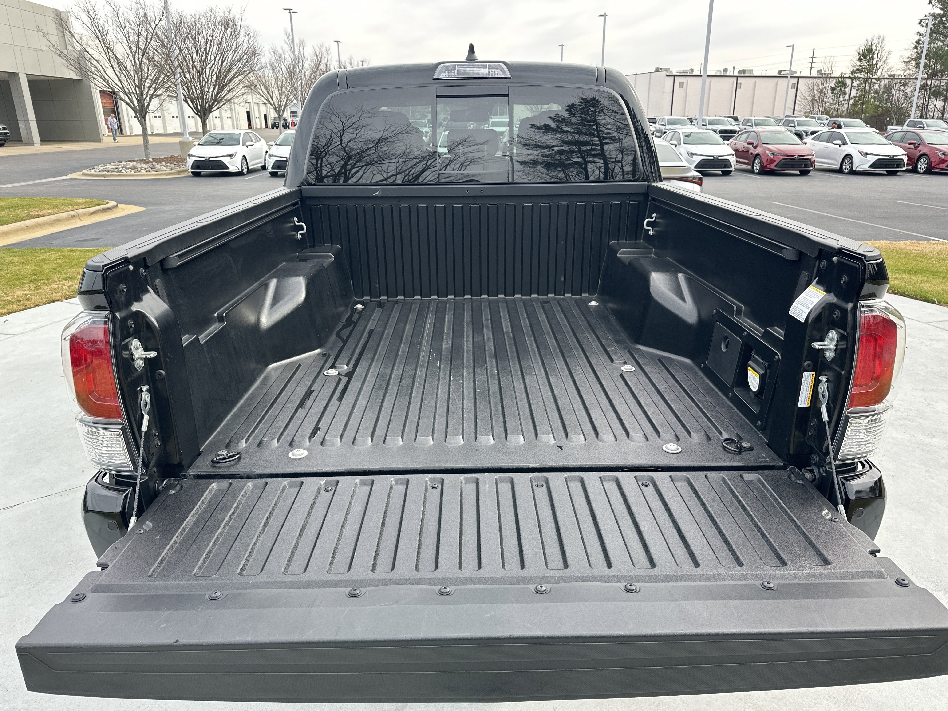 Used 2023 Toyota Tacoma Limited image 32