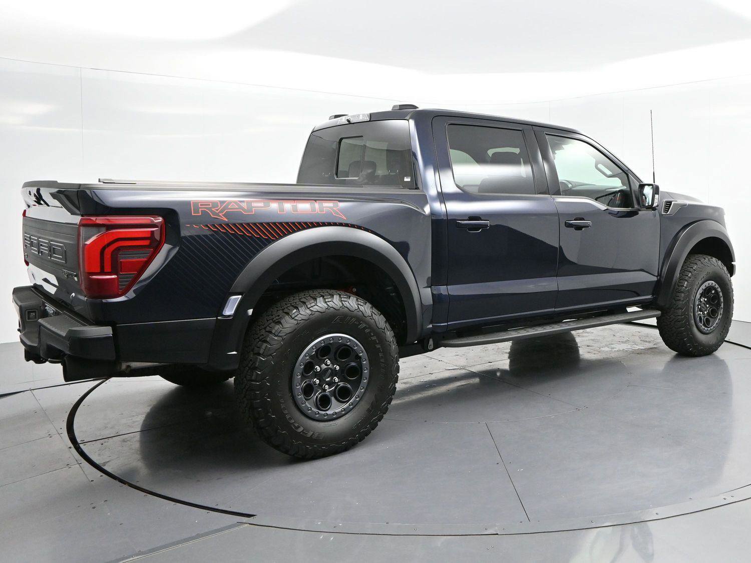 Used 2025 Ford F150 Raptor AWD/4WD image 7