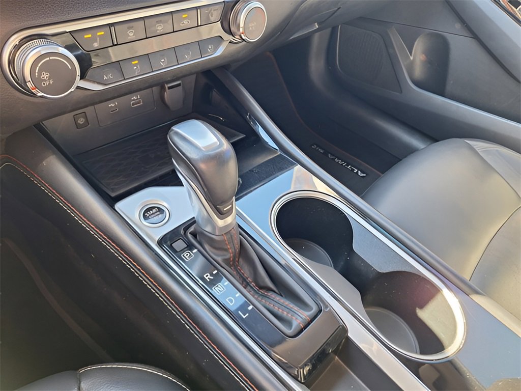 Used 2023 Nissan Altima 2.5 SR w/ SR Premium Package image 14