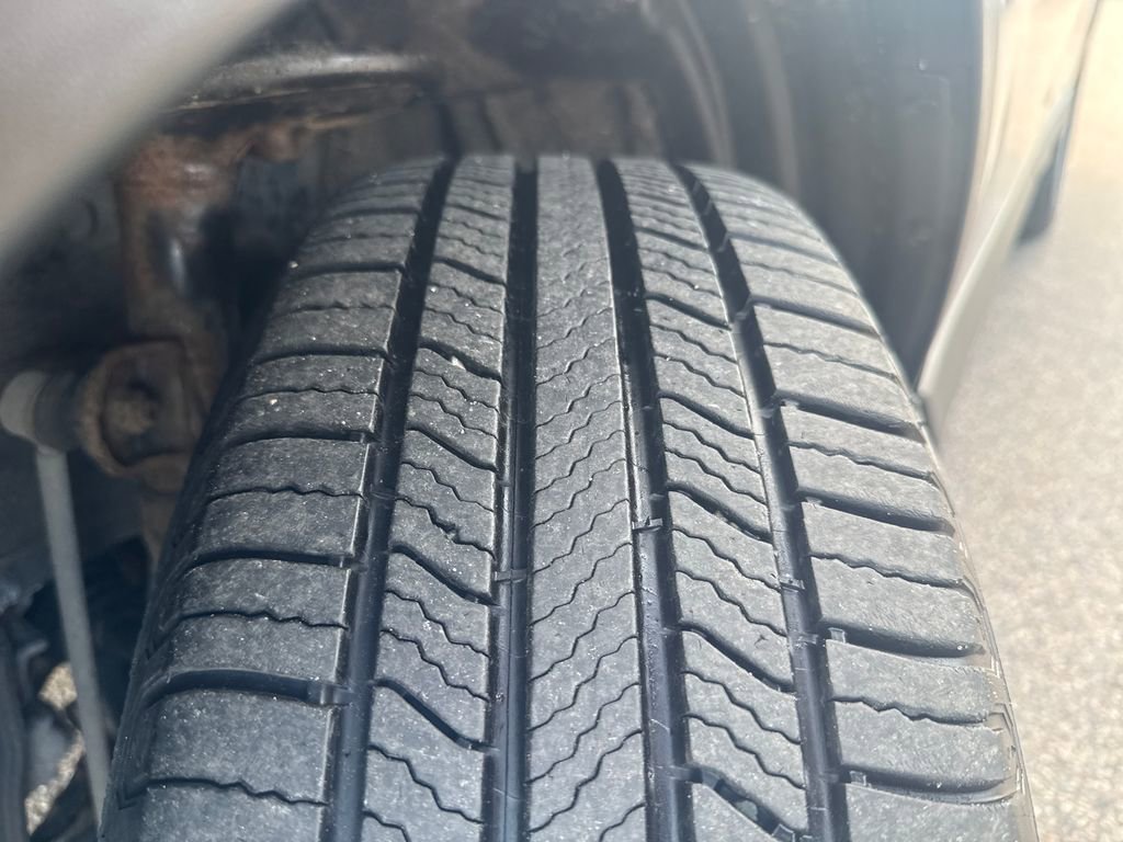 Used 2017 Toyota RAV4 XLE w/ Premium Special Value Package image 45