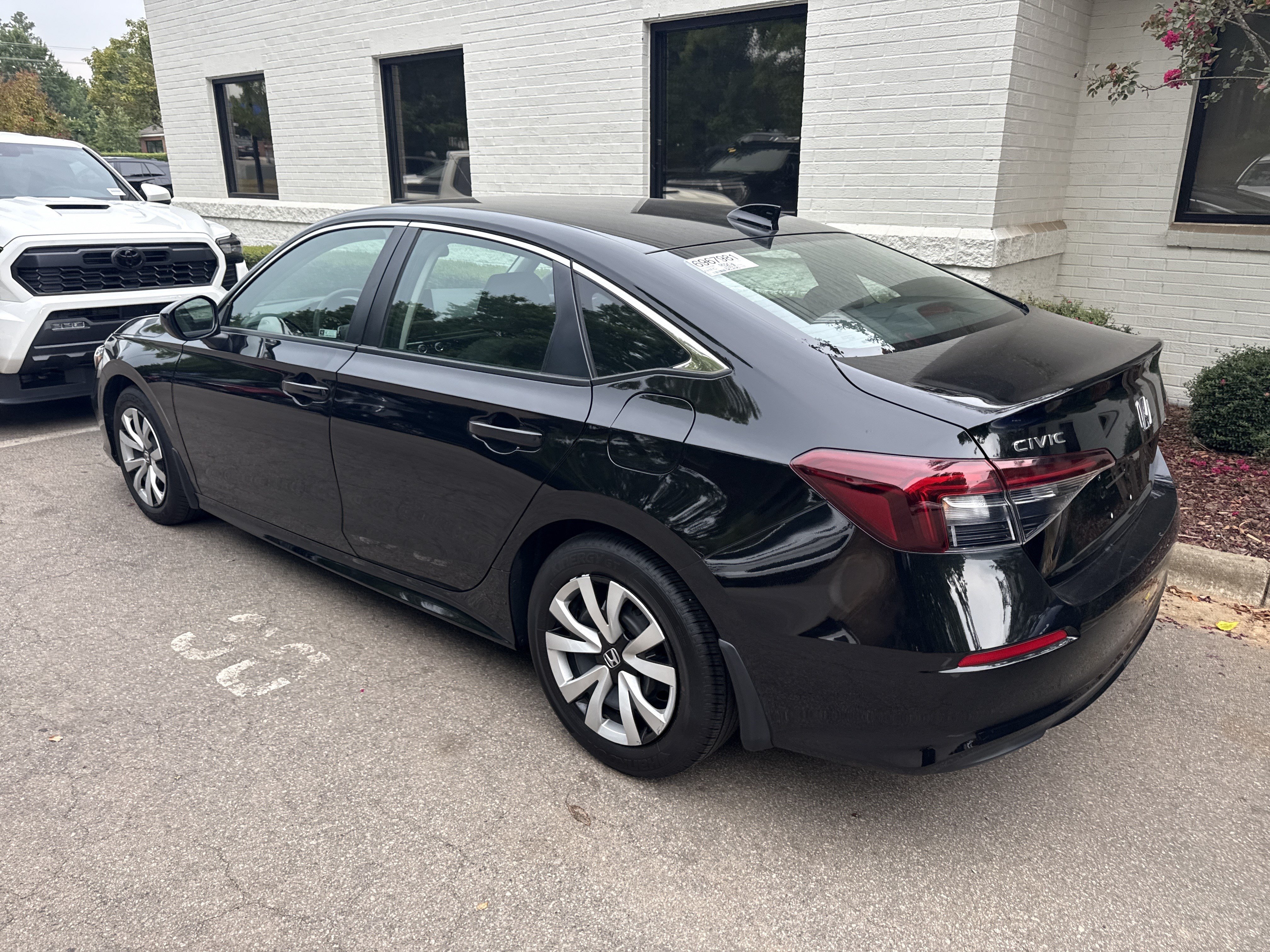 Used 2026 Honda Civic LX image 44