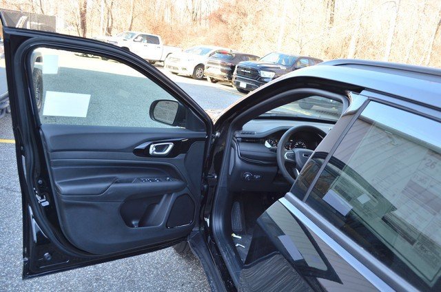 New 2026 Jeep Compass Latitude image 12