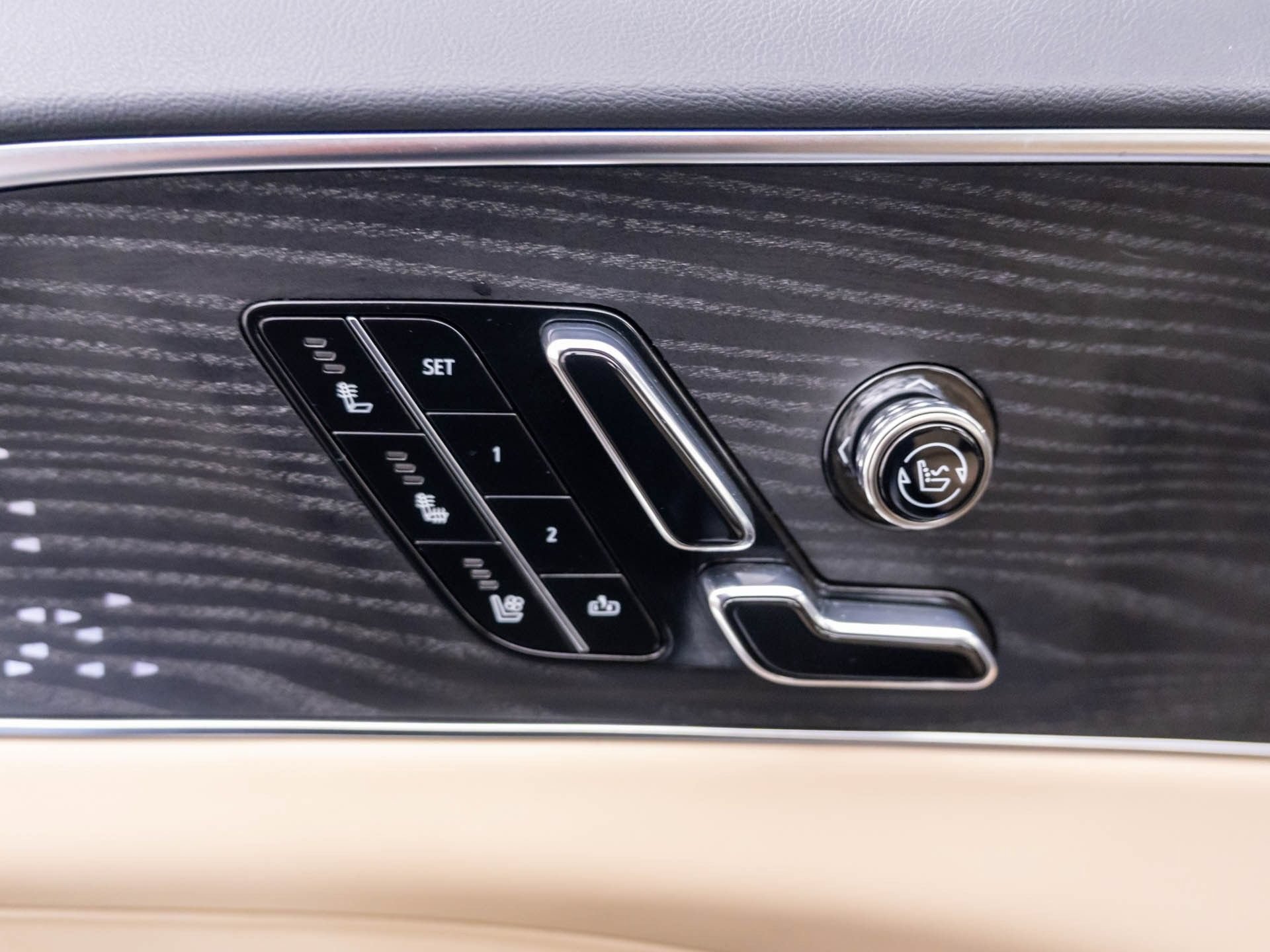 Certified 2026 Cadillac Lyriq Signature Luxury w/ Nappa Leather Package AWD/4WD image 18