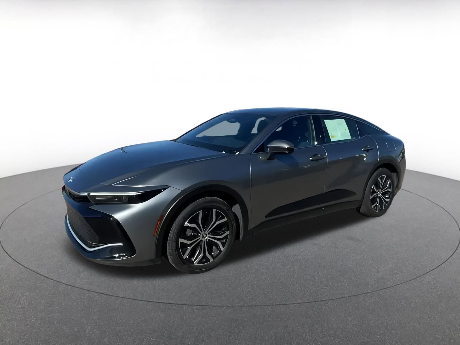 Used 2025 Toyota Crown XLE image 9