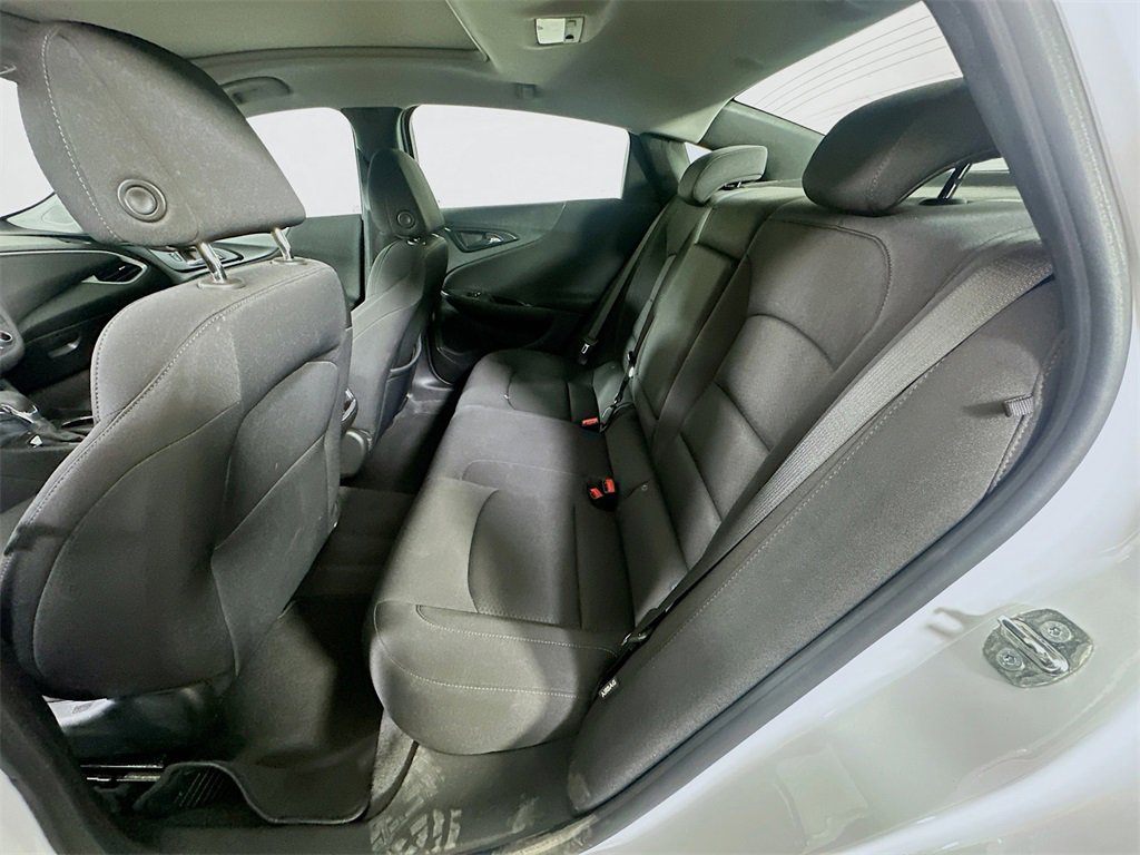 Used 2024 Chevrolet Malibu LT image 14