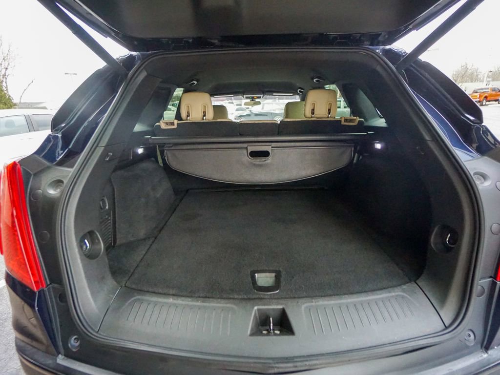 Used 2017 Cadillac XT5 FWD w/ LPO, Wheel Lock Package image 10